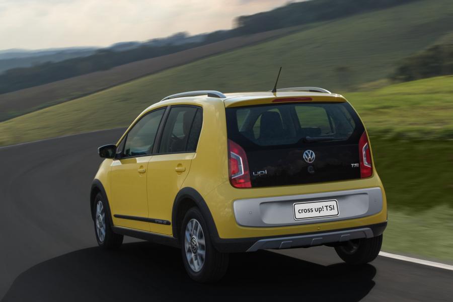  Volkswagen cross up! 2014 года  (BR) (фото 2 из 13)
